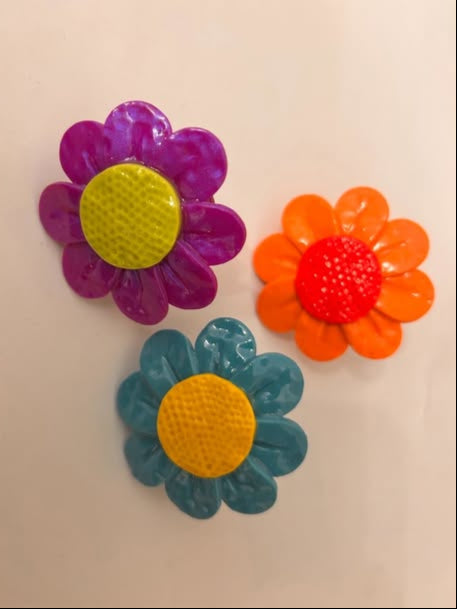 Glossy Mae Flower Ring